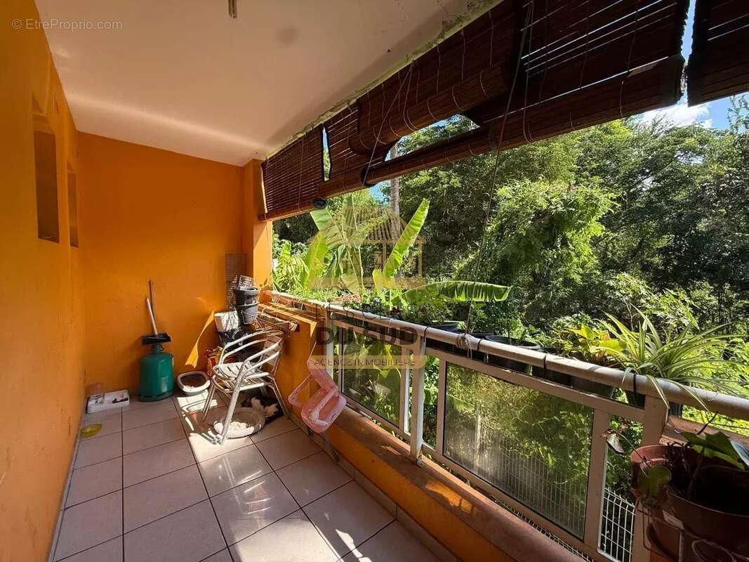 Appartement à L'ETANG-SALE