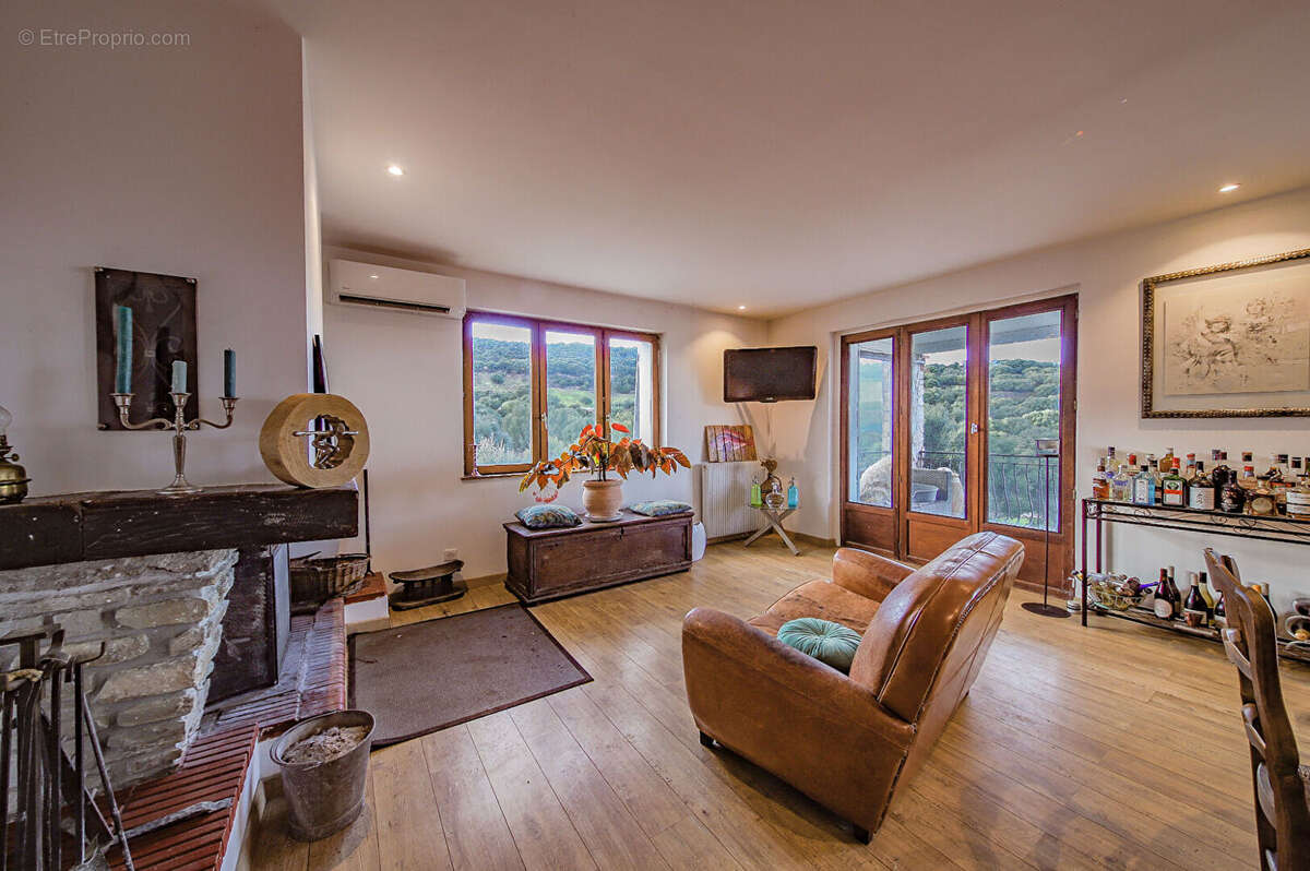 Maison à SANTO-PIETRO-DI-TENDA