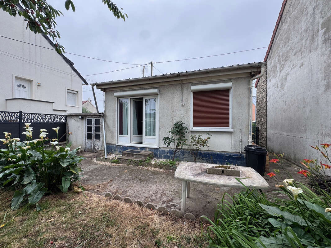 Maison à PARAY-VIEILLE-POSTE