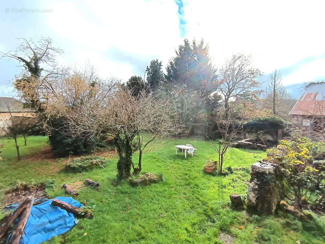 Maison à SAINT-REVERIEN