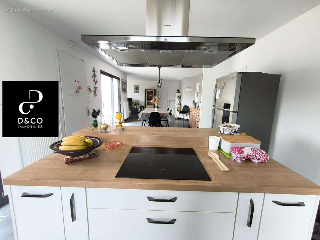 Maison à CHARNAY-LES-MACON