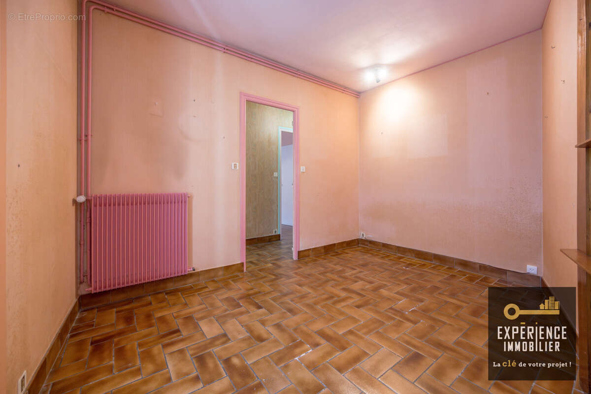 Maison à QUINTIN