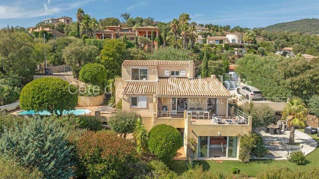 Maison à LES ISSAMBRES