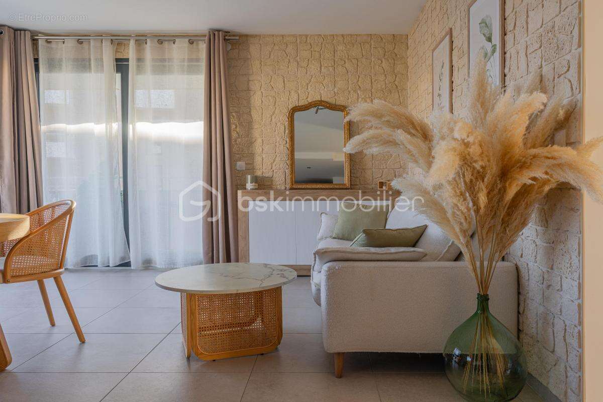 Appartement à PRINGY