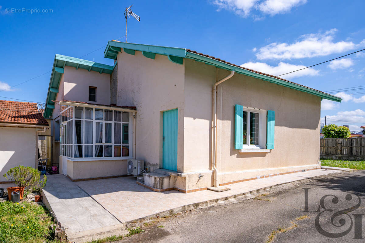 Maison à SAINTE-LIVRADE-SUR-LOT