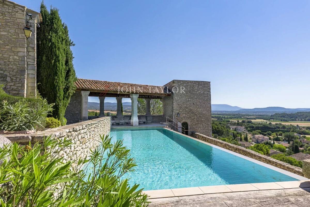 Maison à JOUCAS