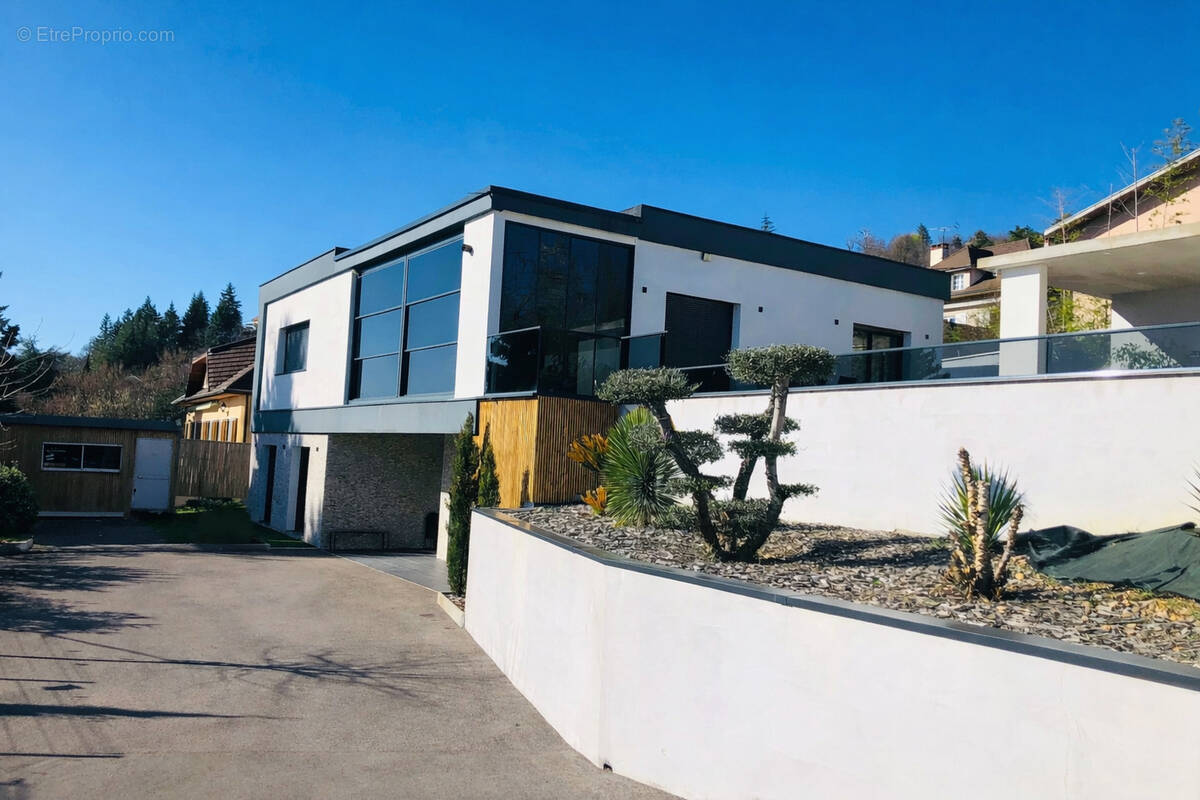 Maison à LA COTE-SAINT-ANDRE
