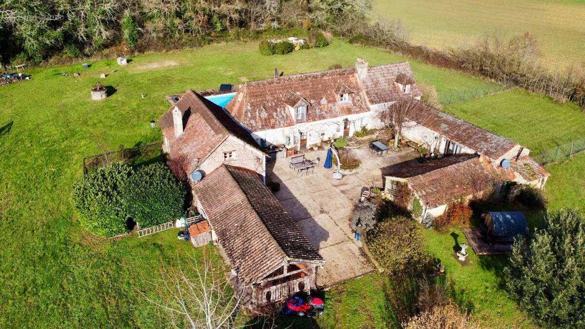 Maison à SAINTE-ALVERE