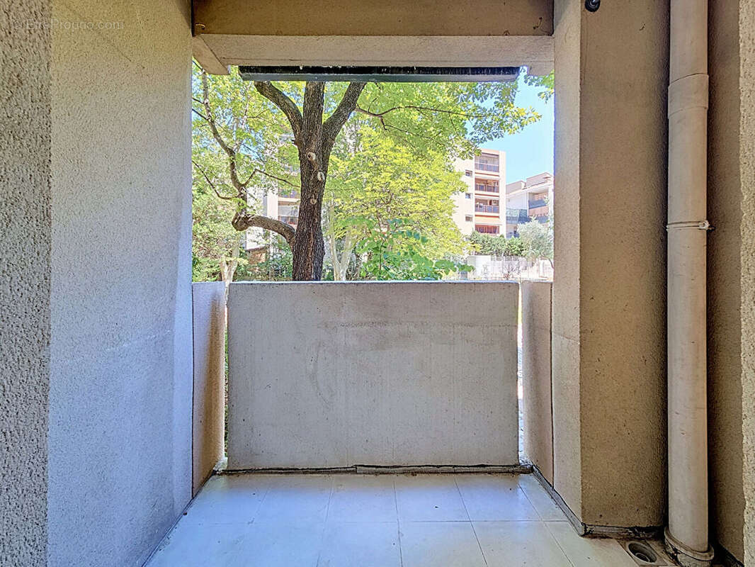 Appartement à MARSEILLE-5E