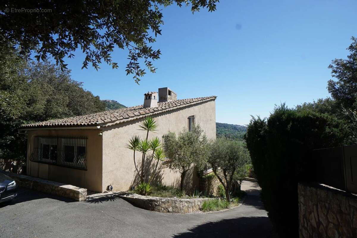 Maison à SPERACEDES