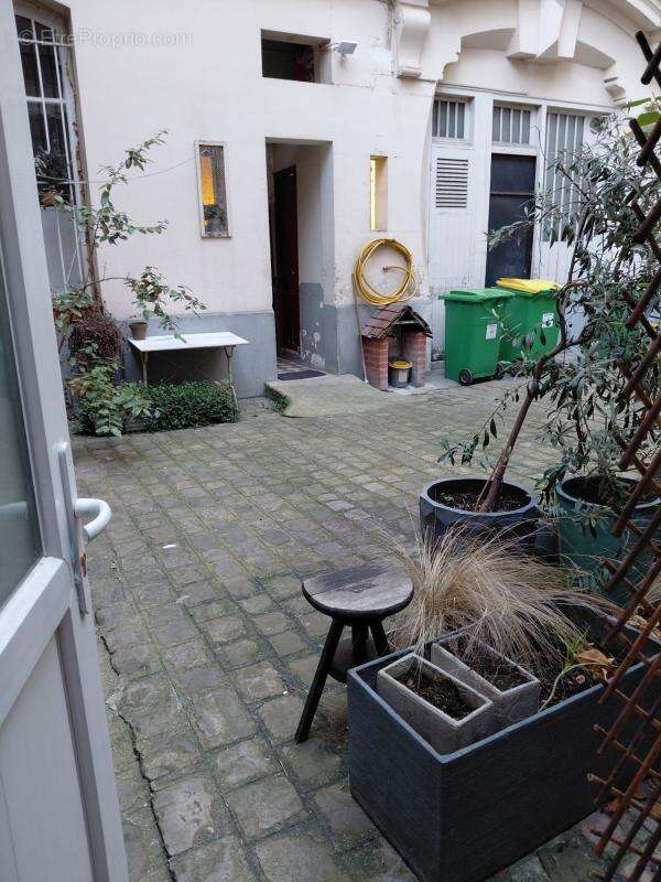 Appartement à PARIS-17E