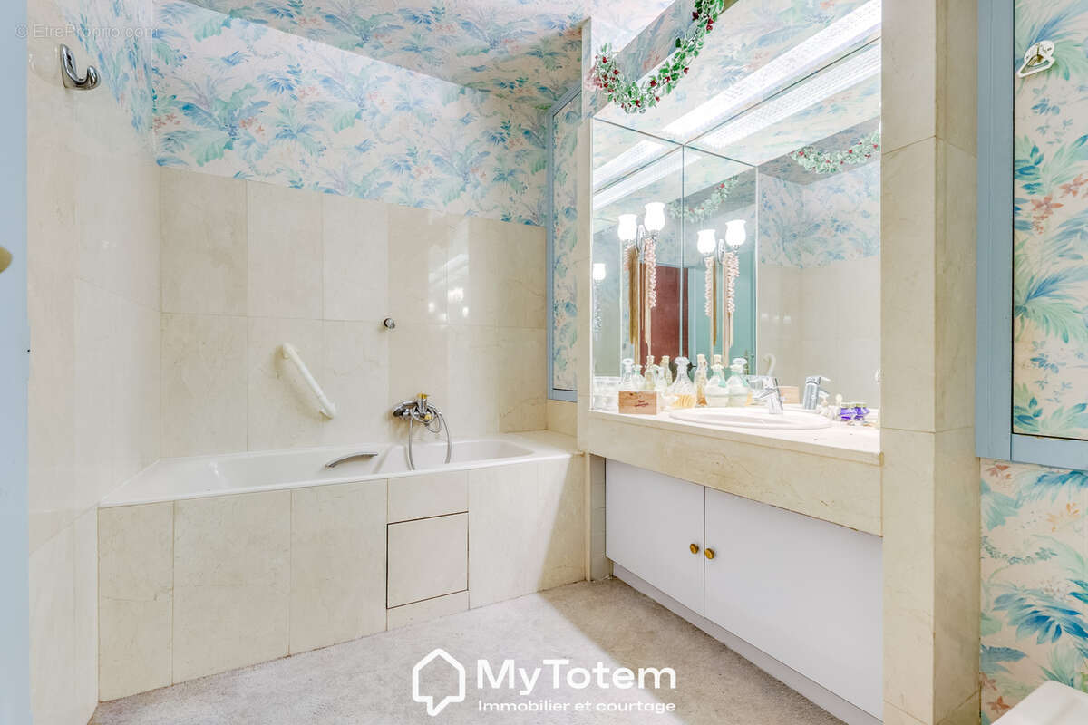 Appartement à VERSAILLES