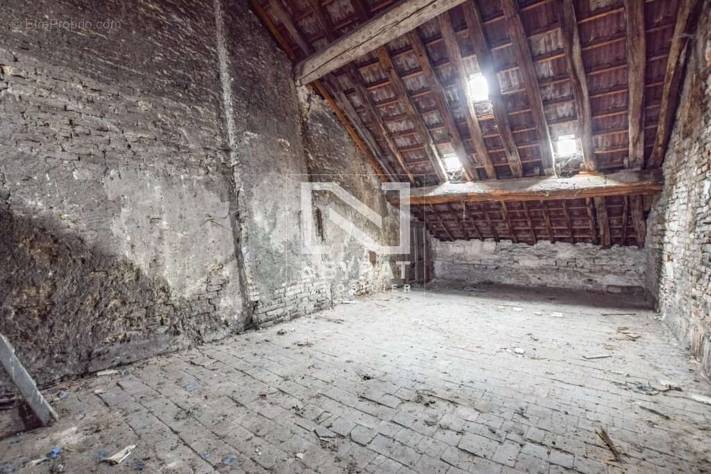 Appartement à GIVRY