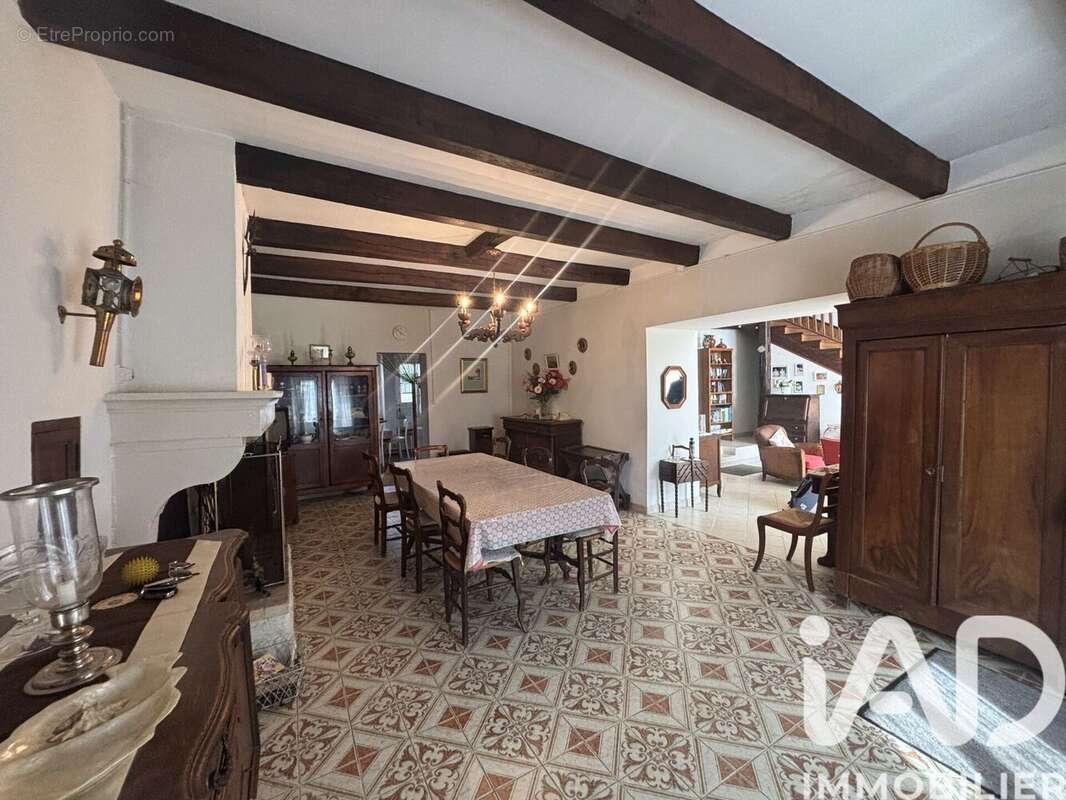Maison 166 m² à Mennouveaux  - photo 3