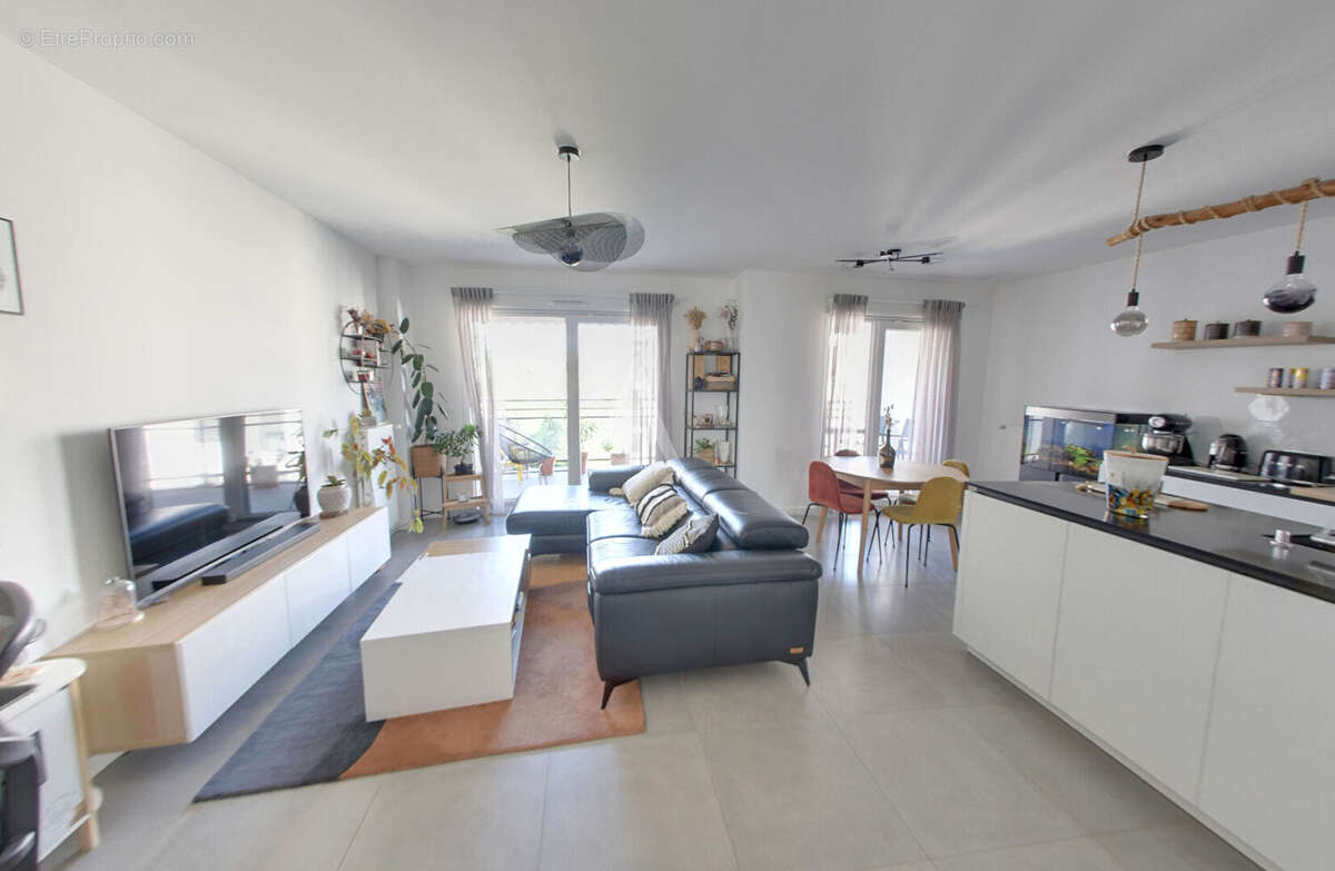 Appartement à LE PERREUX-SUR-MARNE