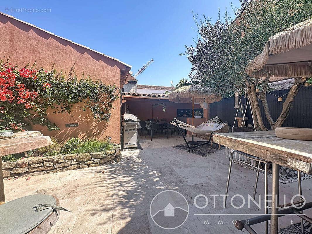 Maison Roquebrune sur Argens 91,73 m2 avec jardin et garage - photo 13