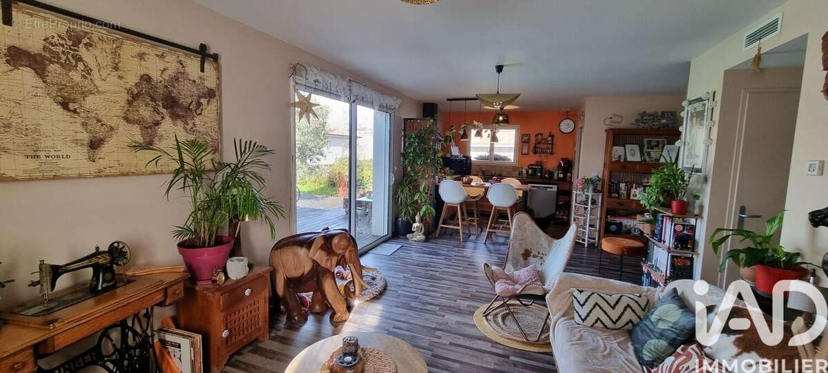 Photo 5 - Maison à SALLES