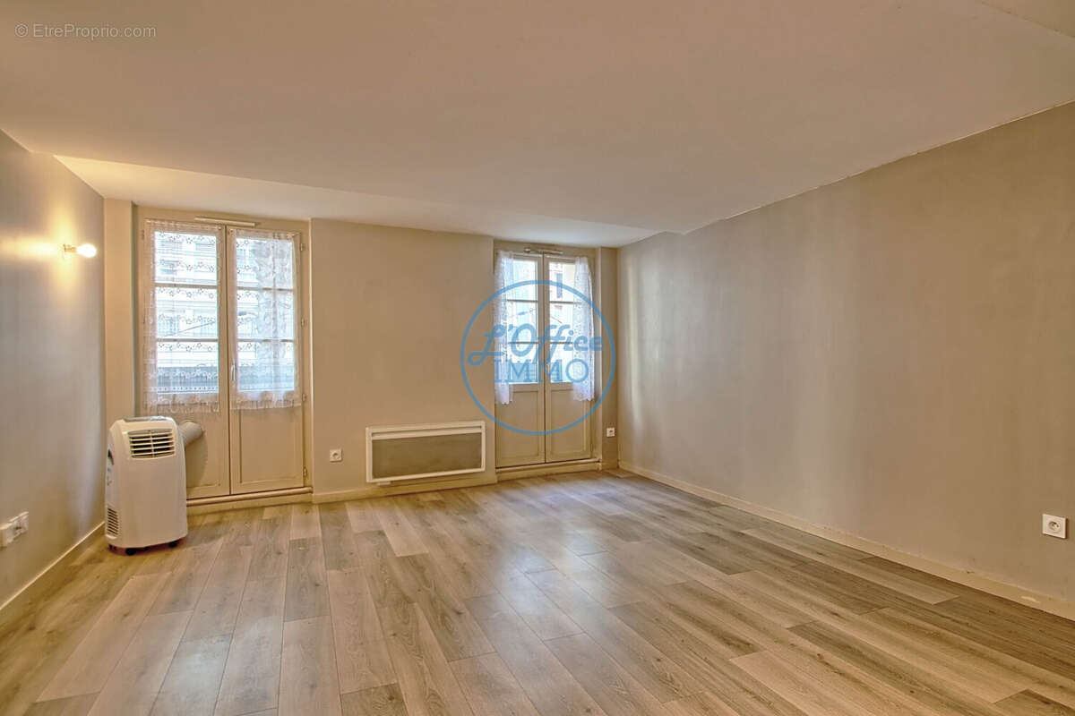 Appartement 49 m² à Toulon  - photo 2