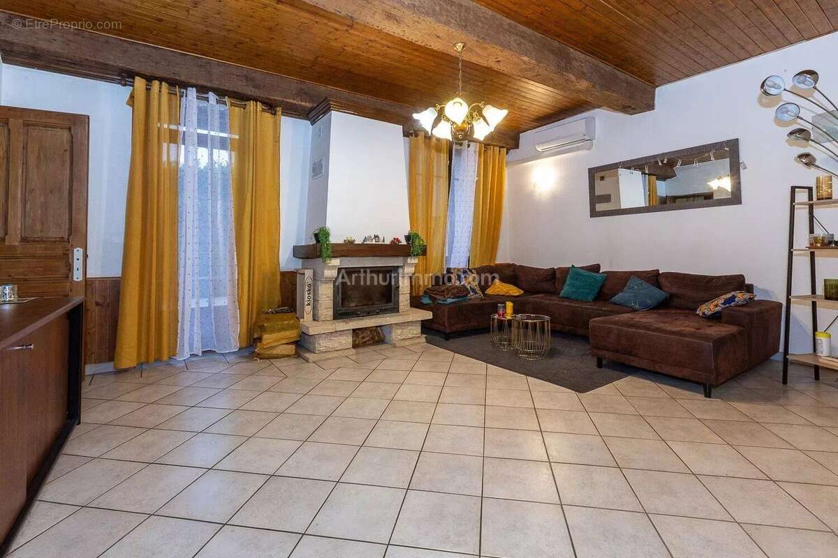 Maison à CORBELIN