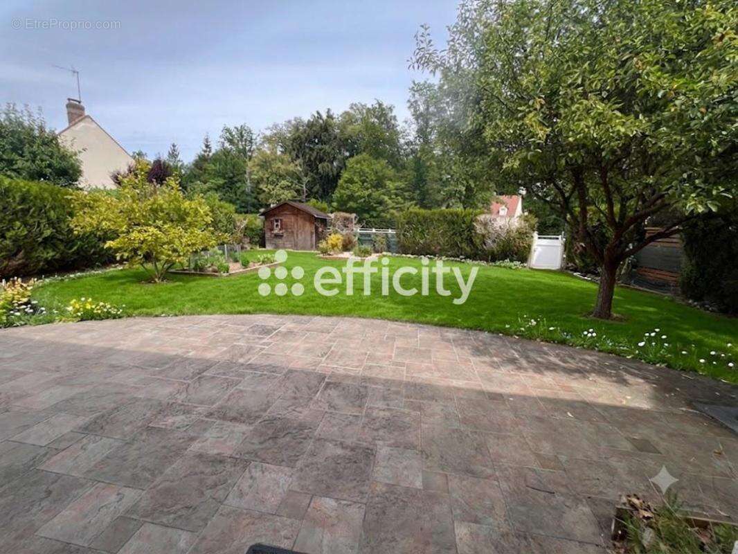 Maison 125 m² à Lamorlaye  - photo 2