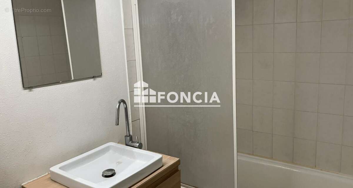 Appartement 43 m² à Angouleme  - photo 5