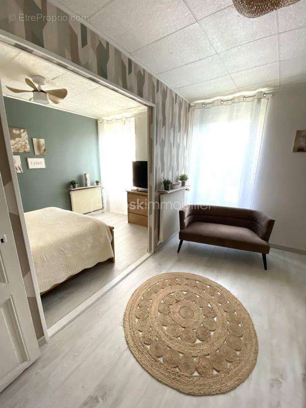 Maison à DAMMARTIN-EN-SERVE