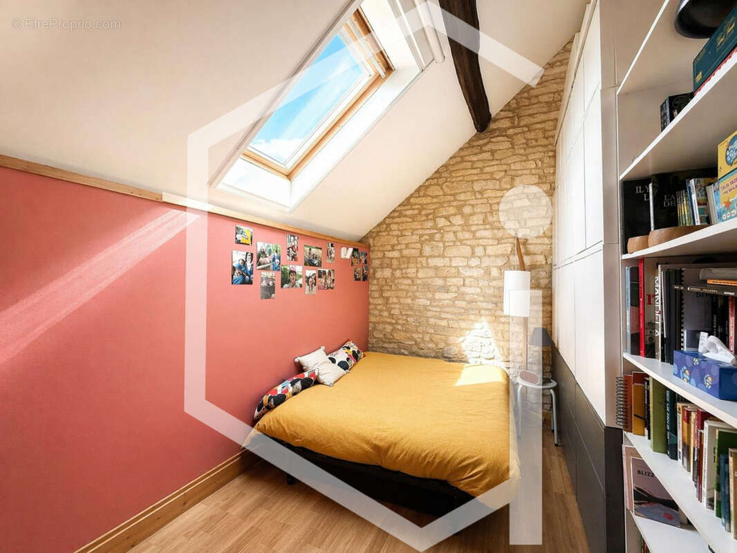 Maison à COSNE-COURS-SUR-LOIRE