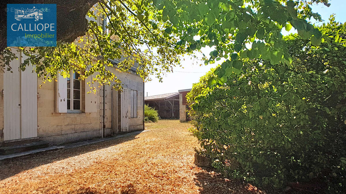 Maison à CANTENAC
