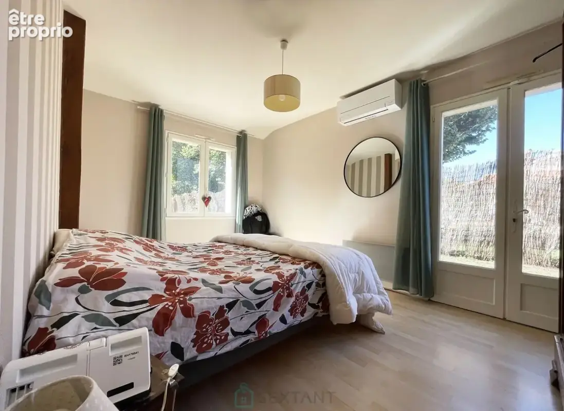 Maison de 187 m² sur un terrain arbore de 1 847 m² avec piscine - photo 12