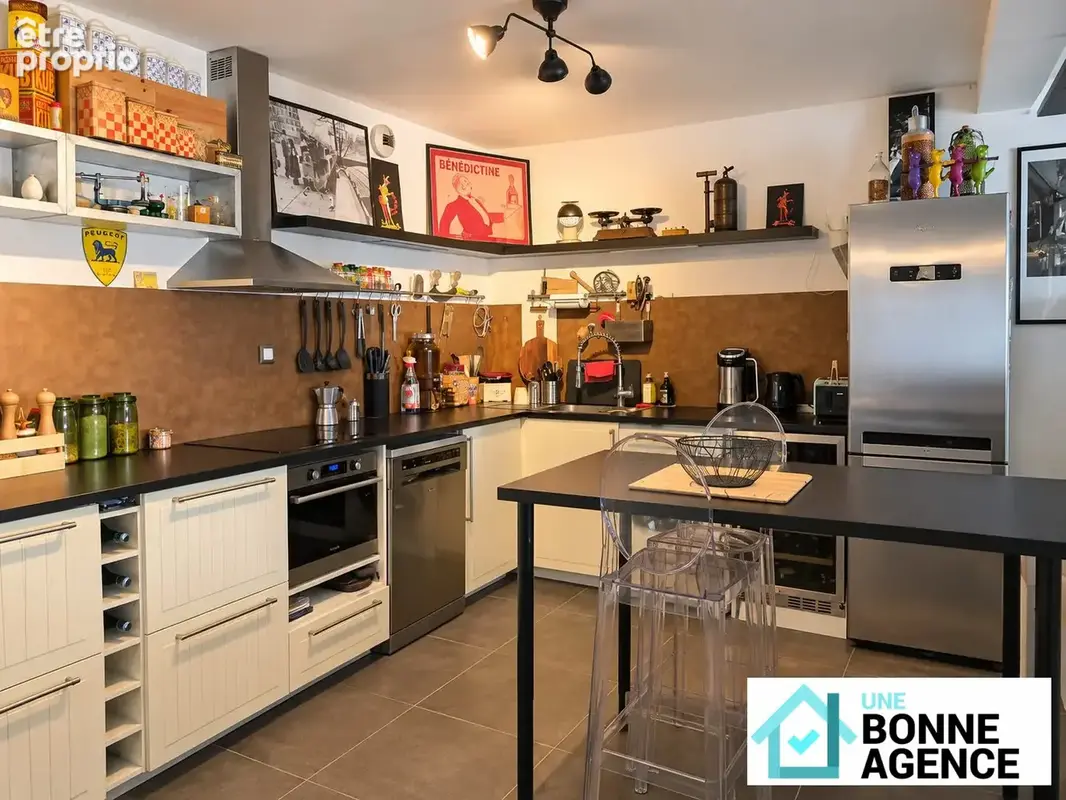 Appartement 92 m² à Tours  - photo 2