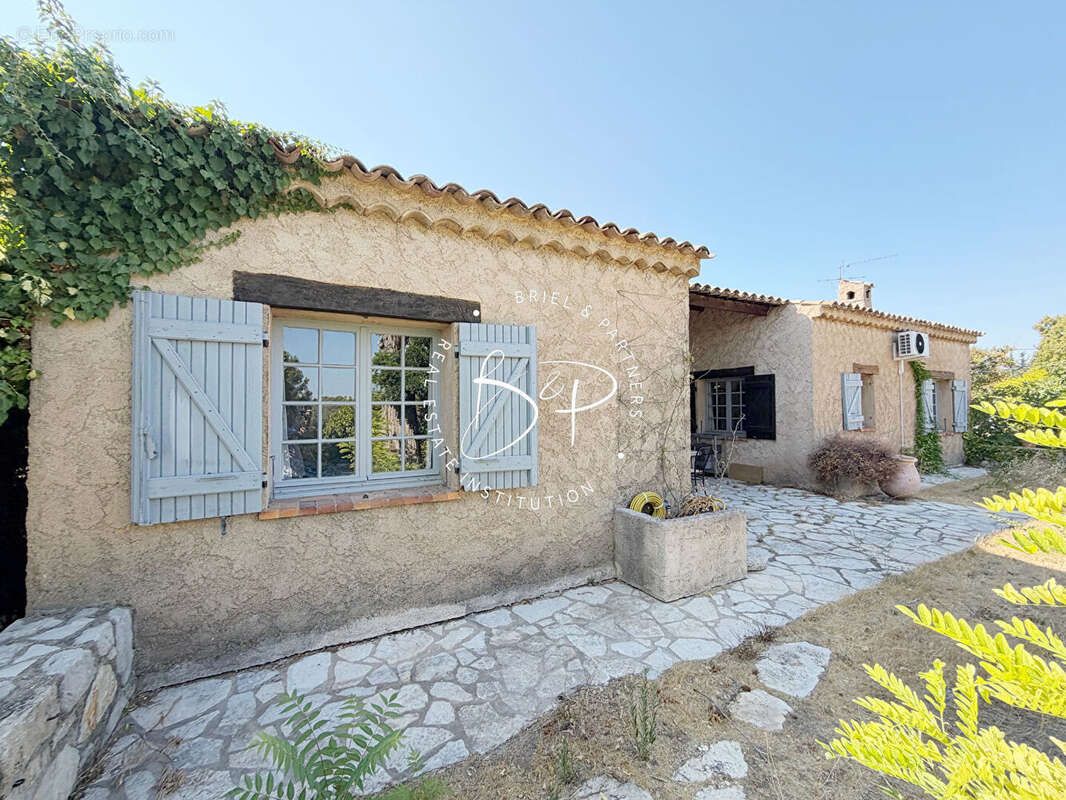 Charmante maison située sur les hauteurs d'un hameau de Lorgues - photo 10