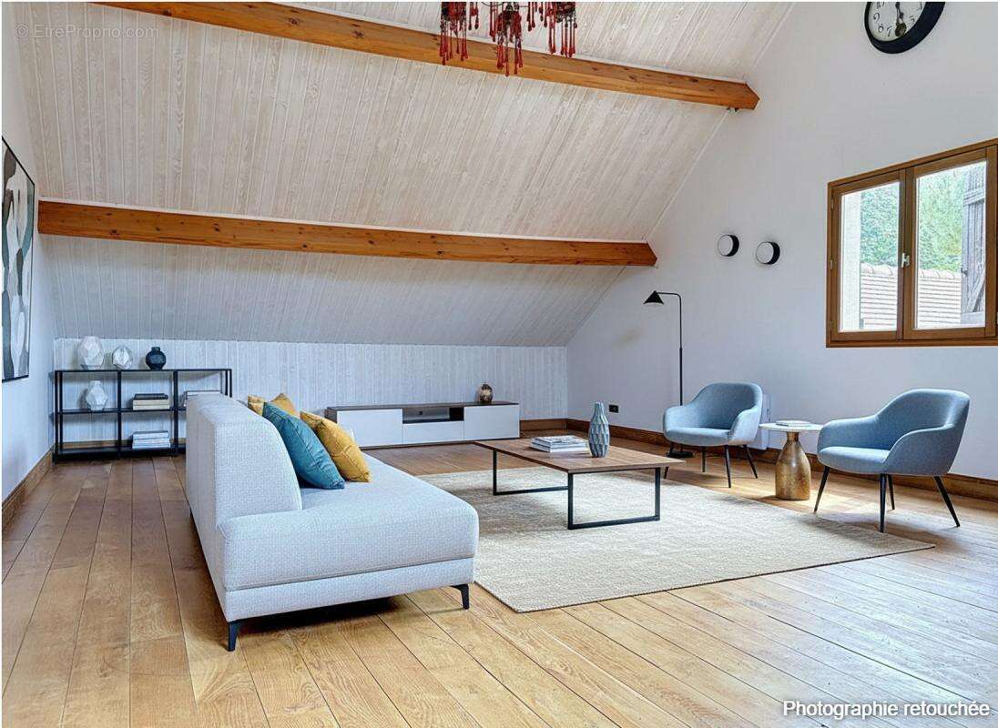 Maison familiale avec dépendance et piscine – La Celle-les-Bordes - photo 3