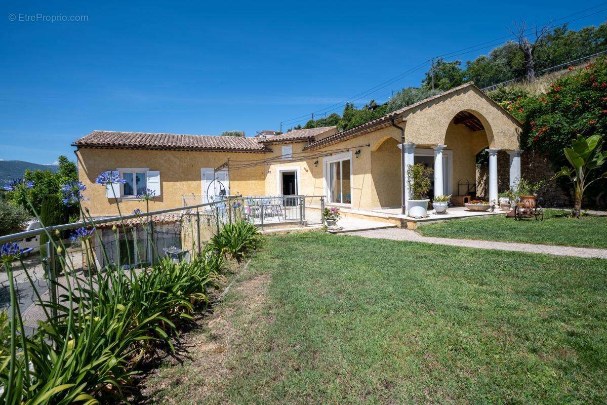 Villa de 210 m² à Fort Potentiel – Nice Ouest (Saint-Antoine de Ginestière) - photo 14