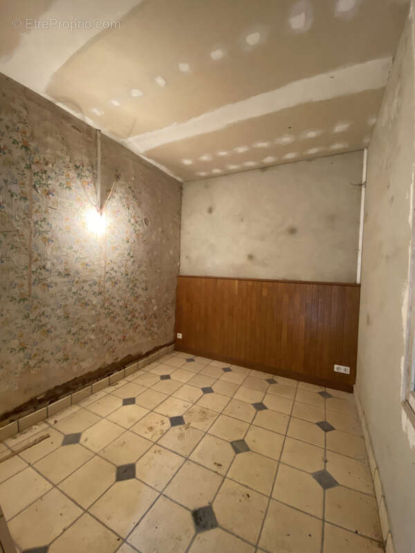 Maison à ESTREES-LES-CRECY