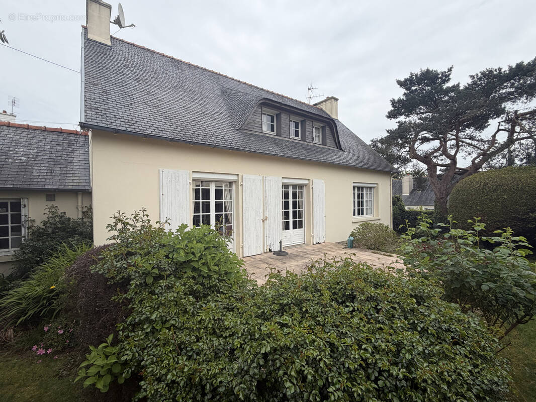 Maison à SAINT-MARTIN-DES-CHAMPS