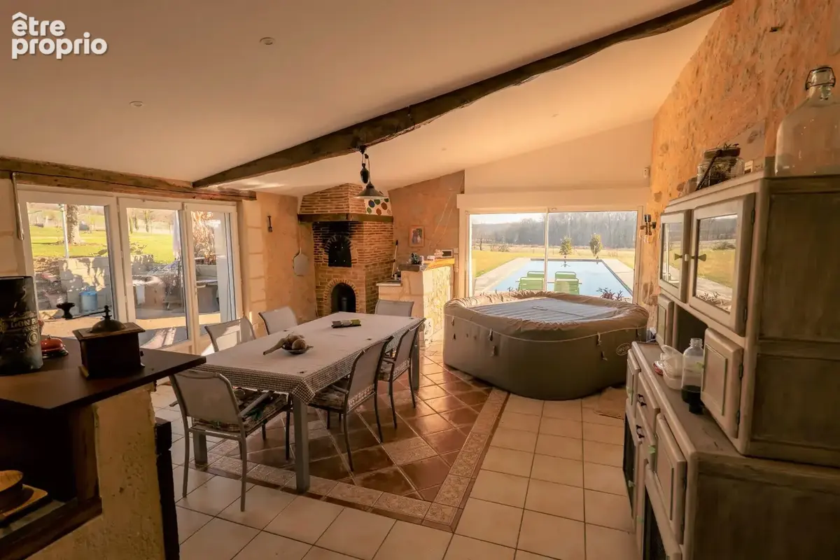 Belle Maison de caractère en pierre avec piscine et terrain de 7.5 ha - Proche de Castillonnès (47) - photo 11