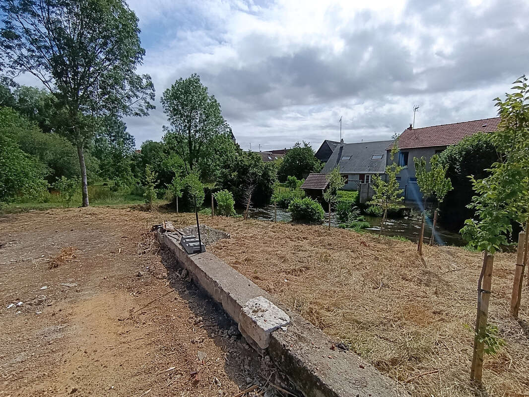 Terrain à bâtir de 435 m2 viabilisé avec accès à l’Eure - photo 4