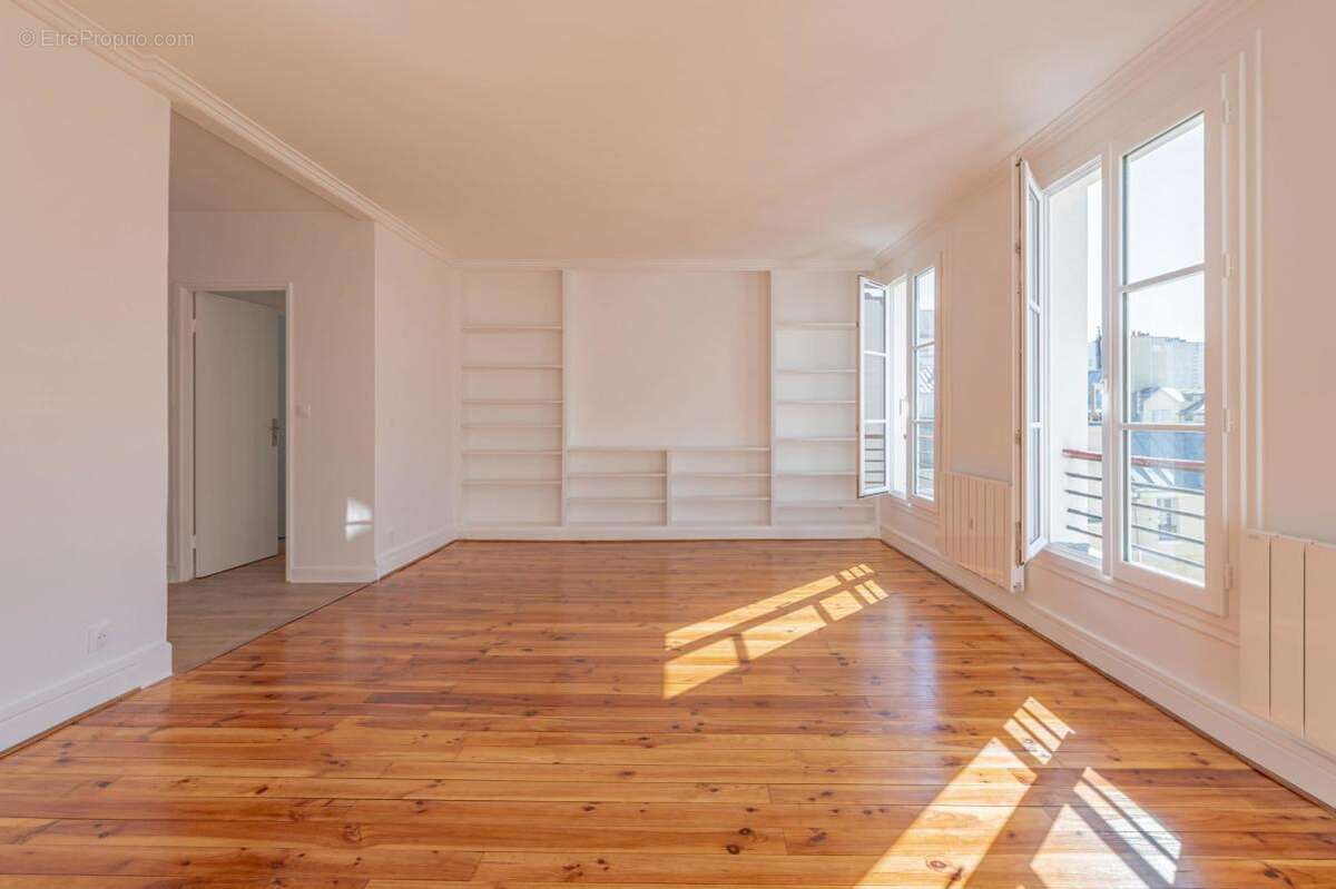 Appartement à PARIS-3E