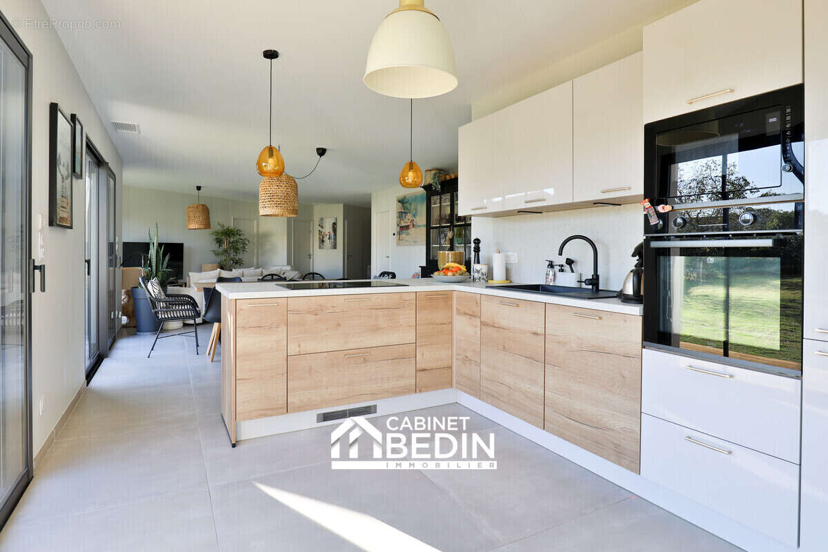 Maison 136 m² à Le Teich  - photo 3