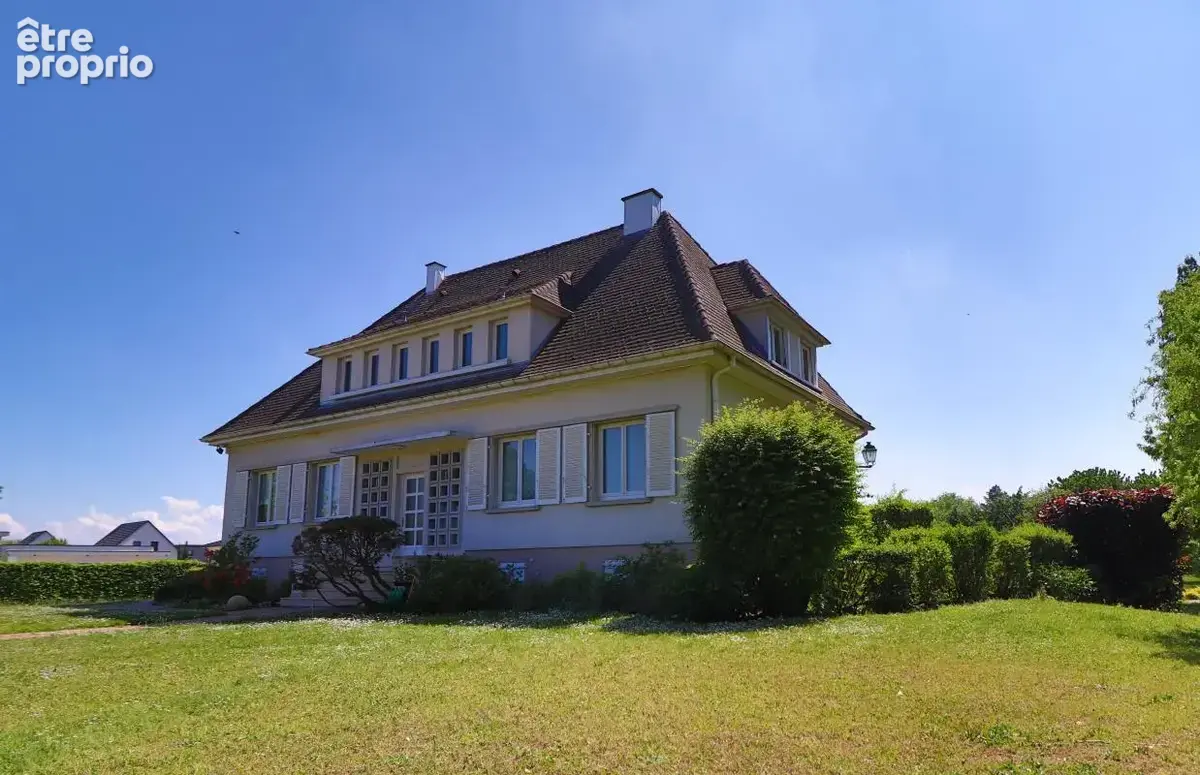 Bischwihr : demeure familiale de 220 m² - photo 1