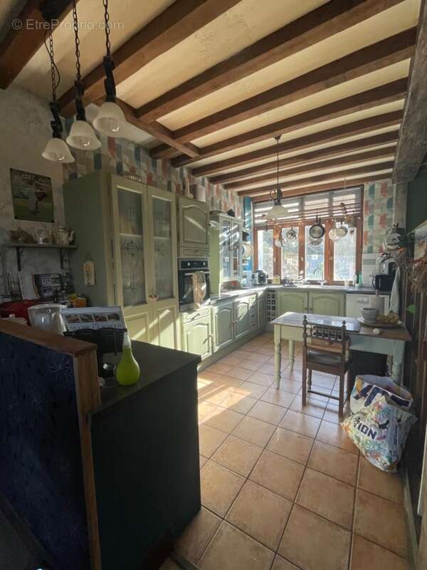 Maison à LA CELLE-DUNOISE