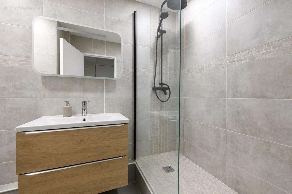 Appartement à LES CLAYES-SOUS-BOIS