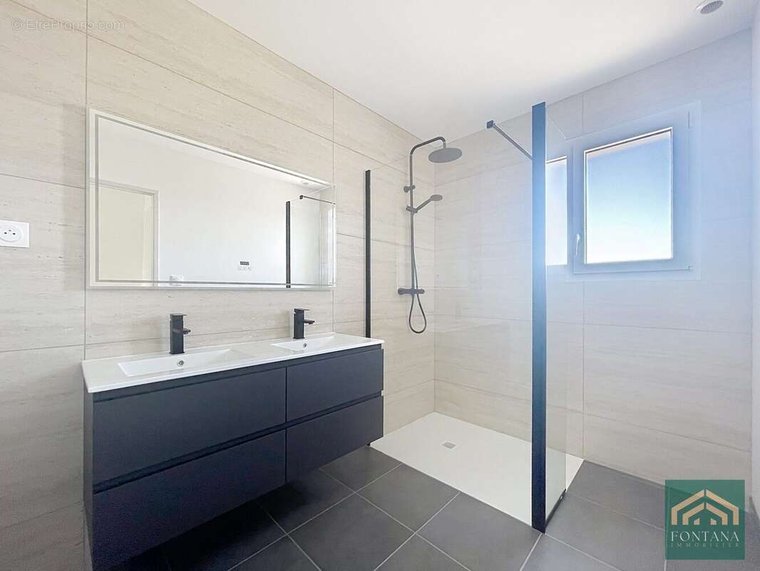 Maison 90 m² à Clerlande  - photo 7