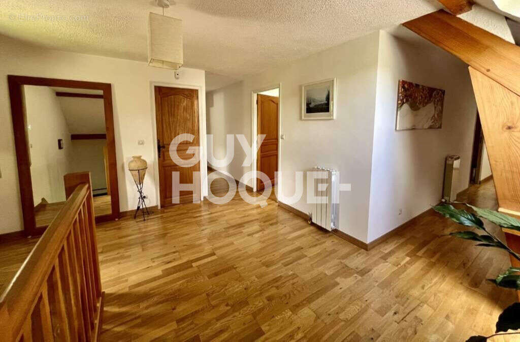 Maison à SAMOIS-SUR-SEINE