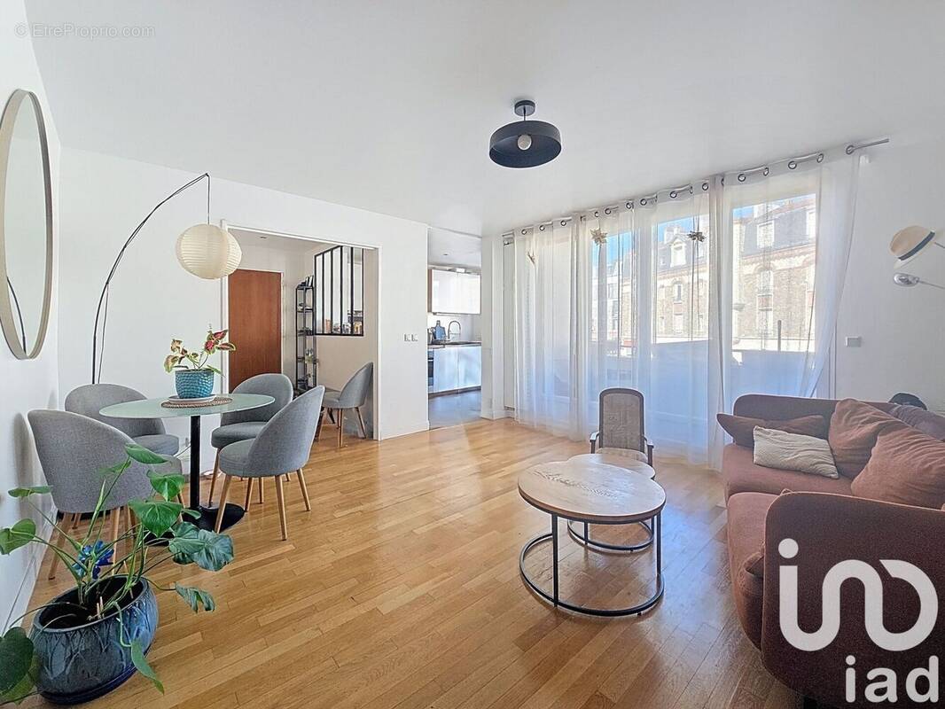 Photo 1 - Appartement à SURESNES