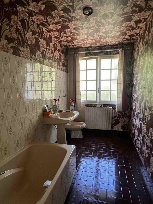 Maison 152 m² à Chirac  - photo 8