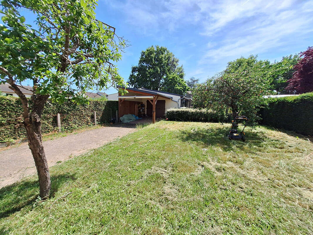 A vendre maison 141 m2 à fort potentiel et idéalement placée à Domérat équipé d'un ascenseur. - photo 16