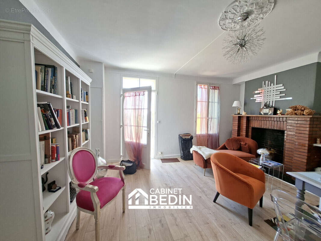 Maison 197 m² à Lormont  - photo 3