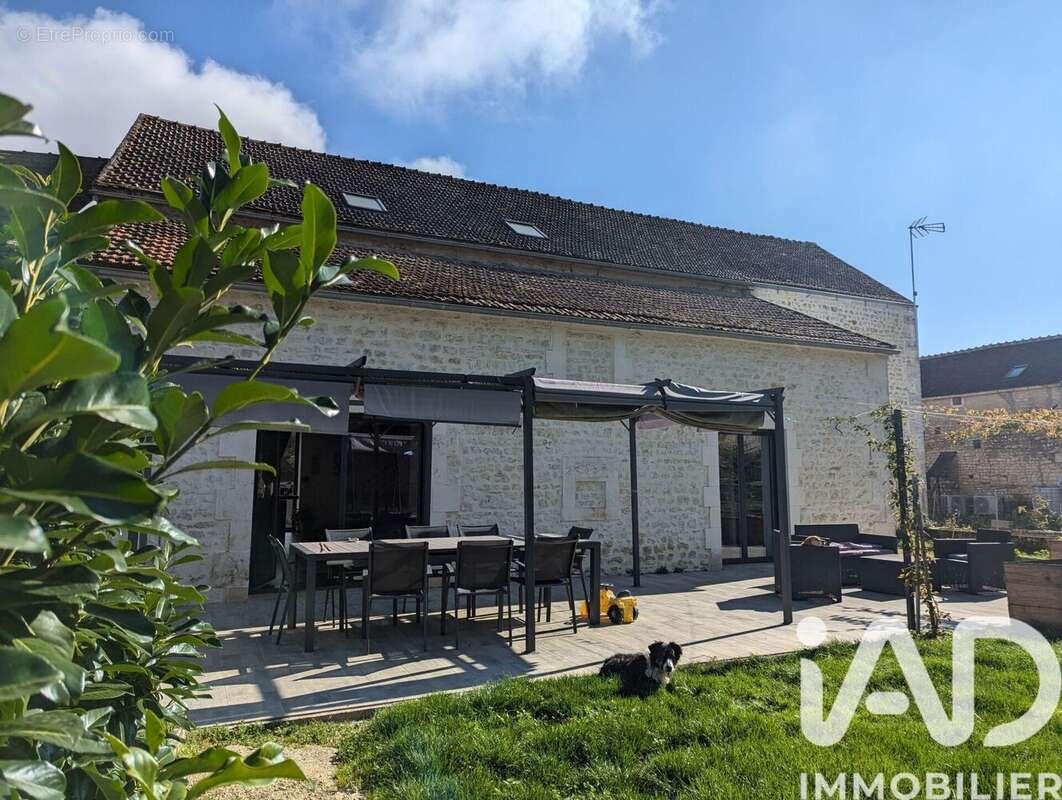 Maison 341 m² à Charentenay  - photo 6