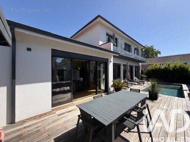 Photo 1 - Maison à MERIGNAC